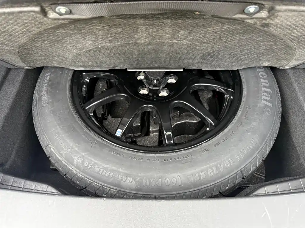 Land Rover Velar — миниатюра 43