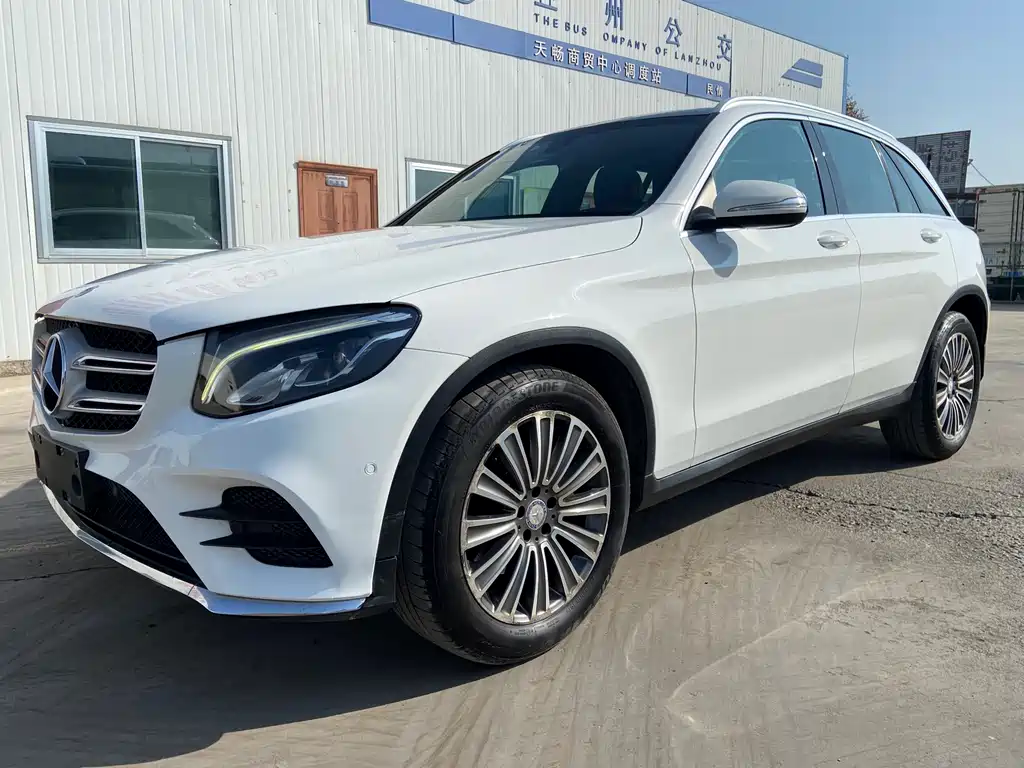 MERCEDES-BENZ GLC