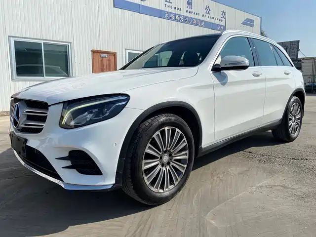 MERCEDES-BENZ GLC