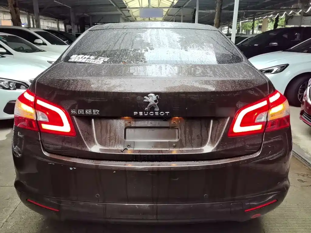 Peugeot 408 — миниатюра 6