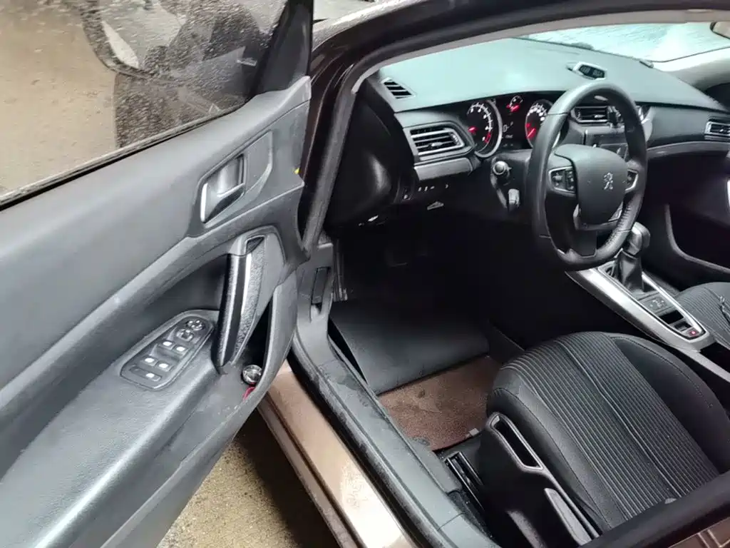 Peugeot 408 — миниатюра 16