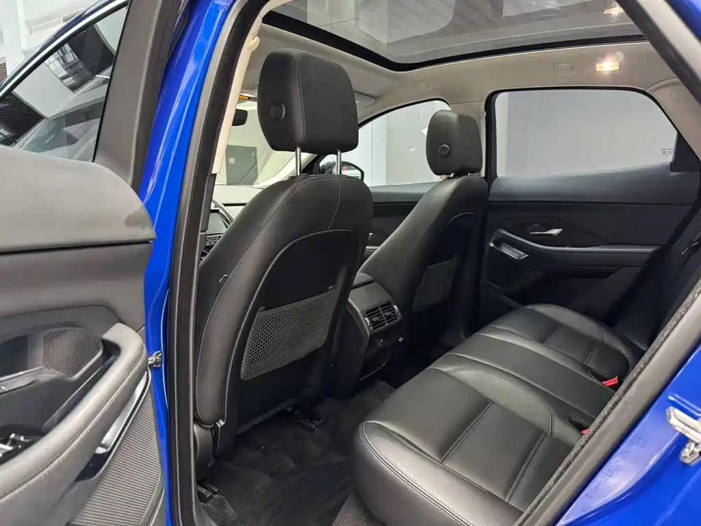 Jaguar E-PACE — миниатюра 12
