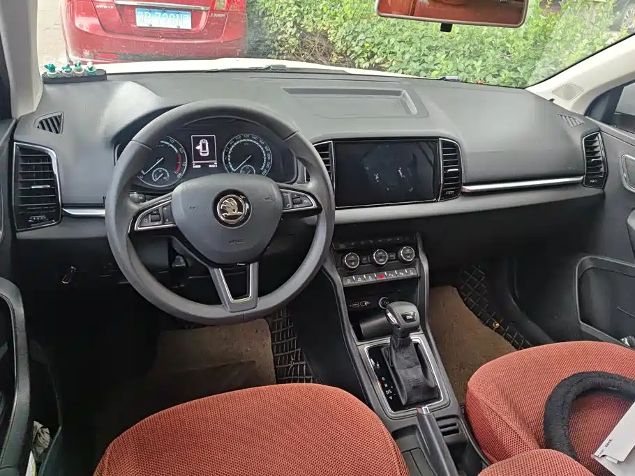 Skoda Karoq — миниатюра 12