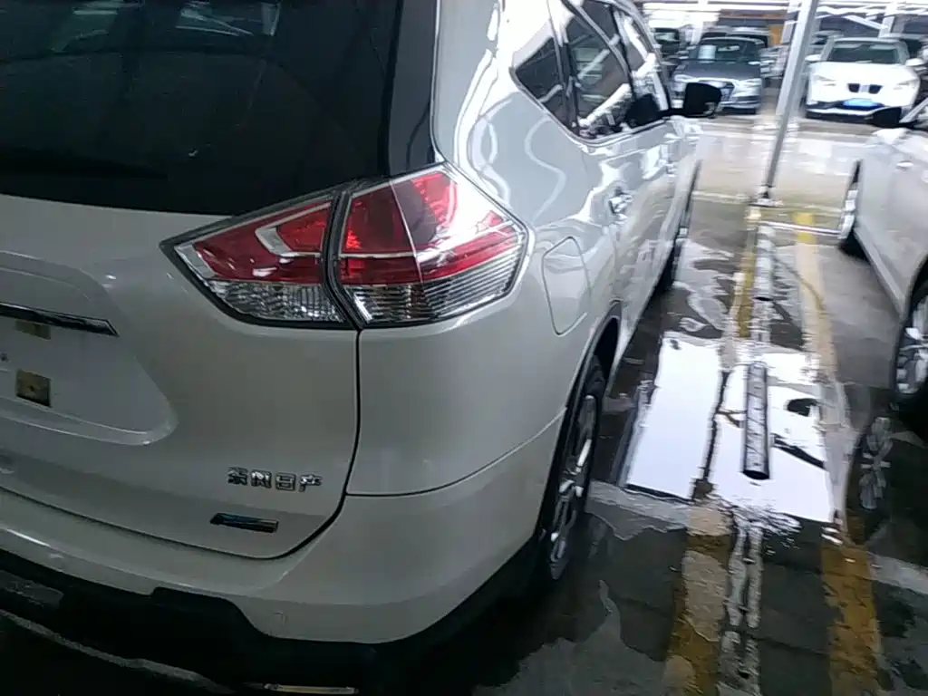 Nissan X-Trail — миниатюра 8