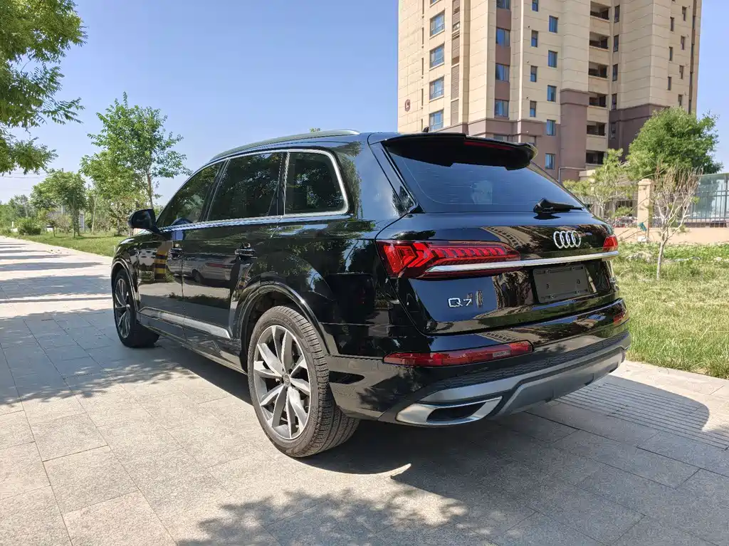 Audi Q7 2022 55 TFSI quattro S line Sport