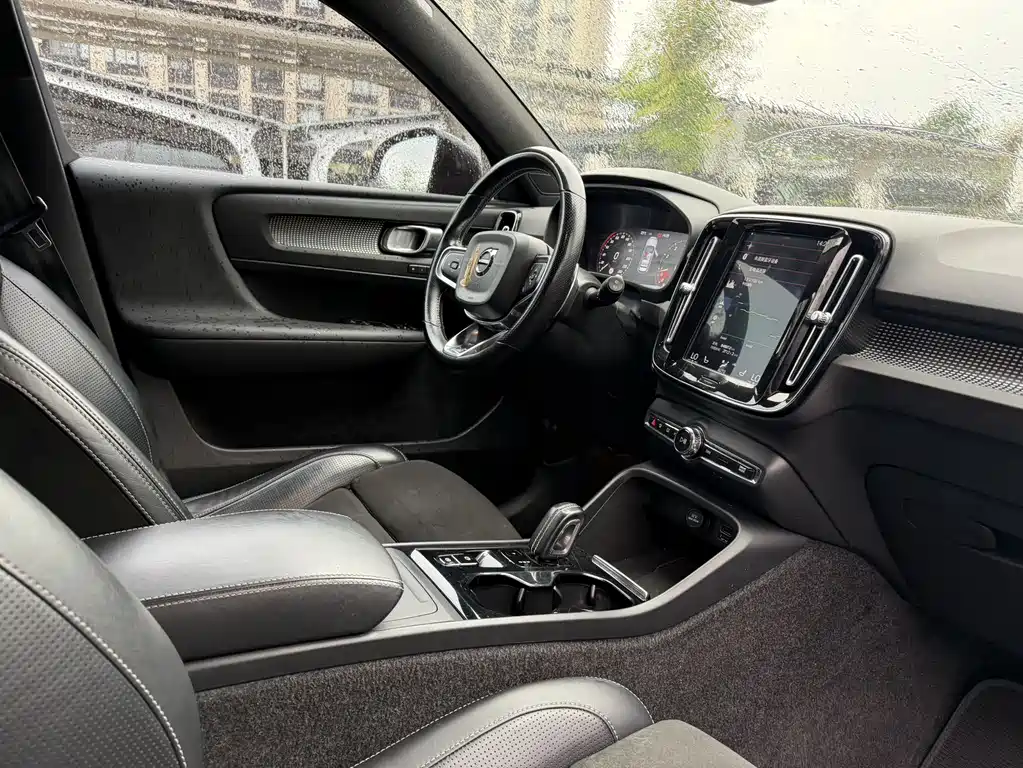 Volvo XC40 — фотографии объявления, Фото 17