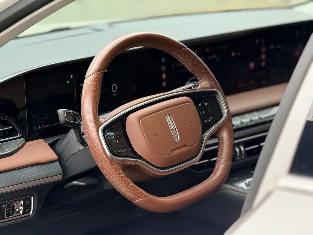 Lincoln Z — миниатюра 18
