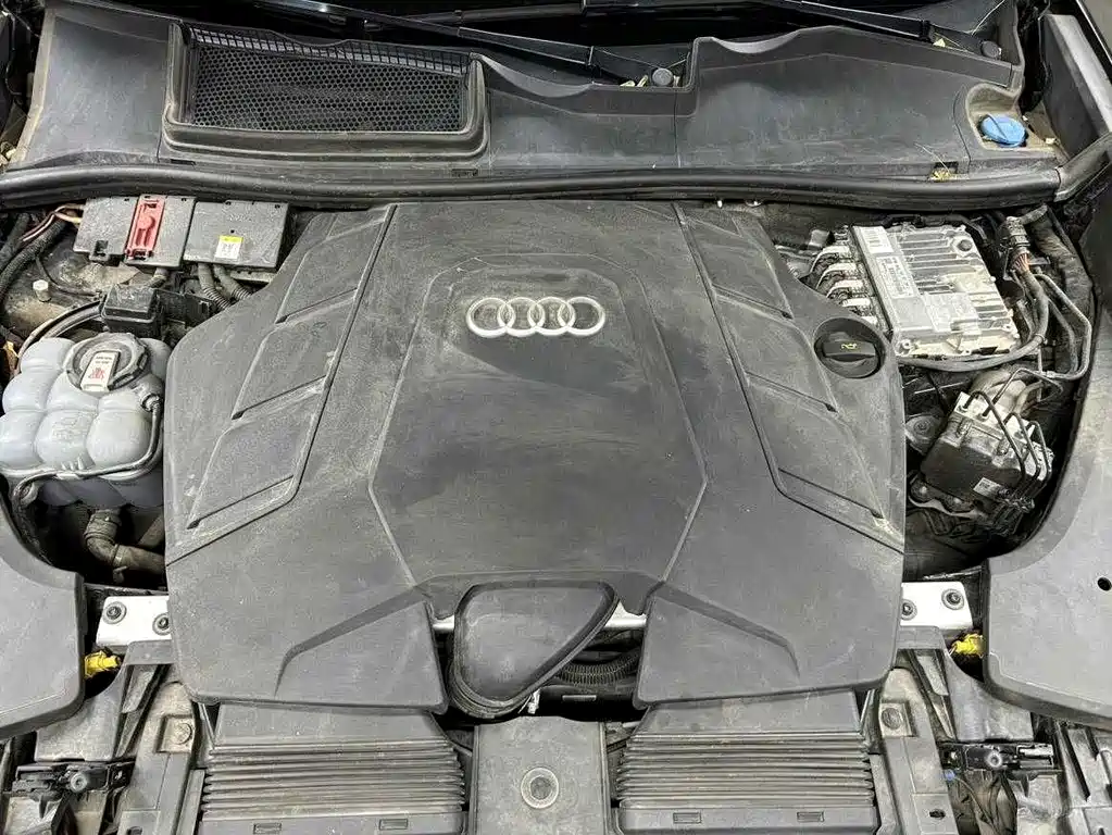 Audi Q8 — миниатюра 32