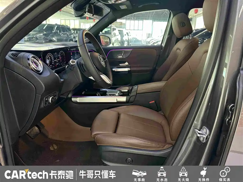 Mercedes-Benz GLB — миниатюра 17