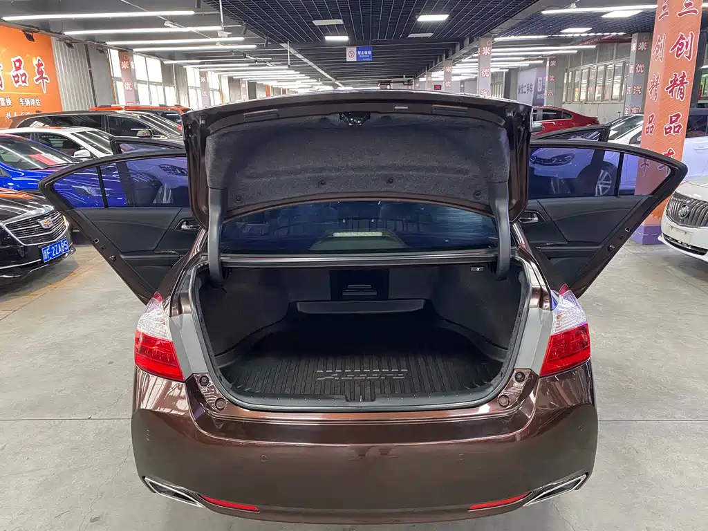 Honda Accord — миниатюра 13