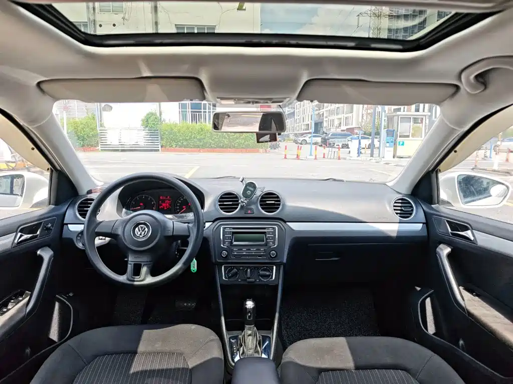 Volkswagen Jetta — миниатюра 19