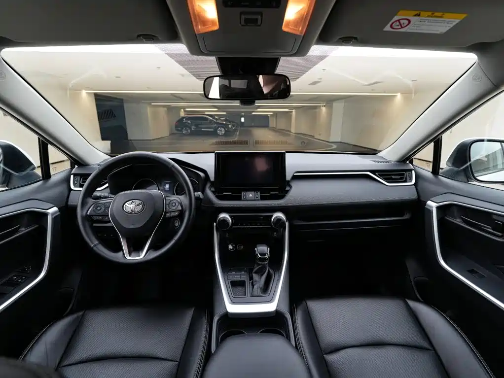 Toyota RAV4 — миниатюра 22