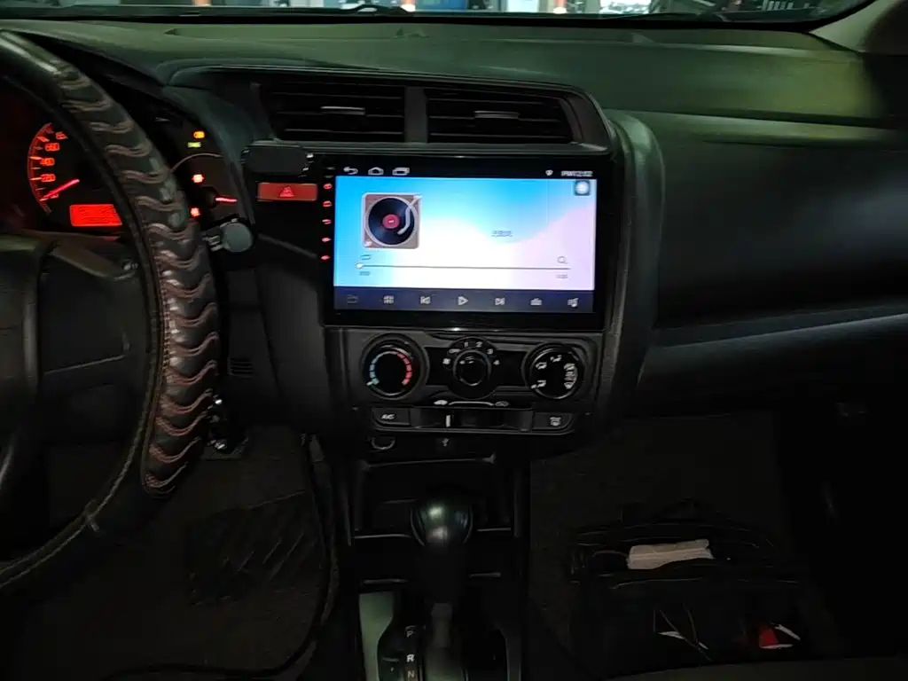 Honda Fit — миниатюра 13