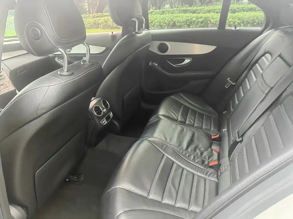 Mercedes-Benz C-Class — миниатюра 5
