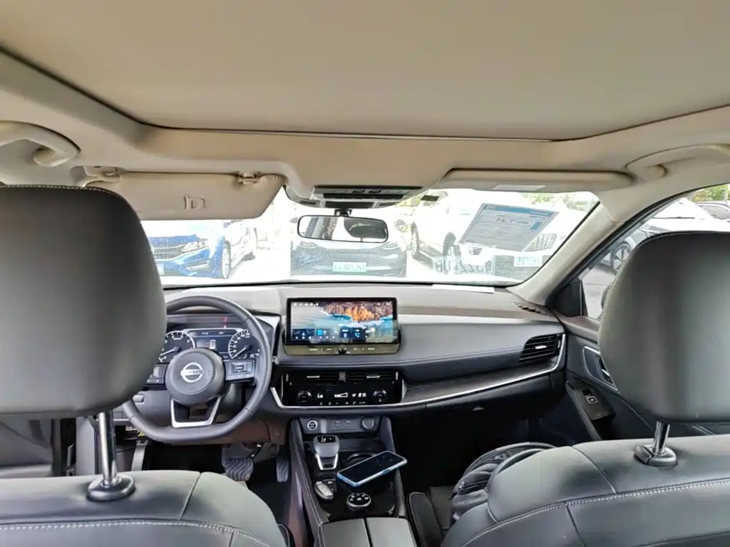 Nissan X-Trail — миниатюра 18