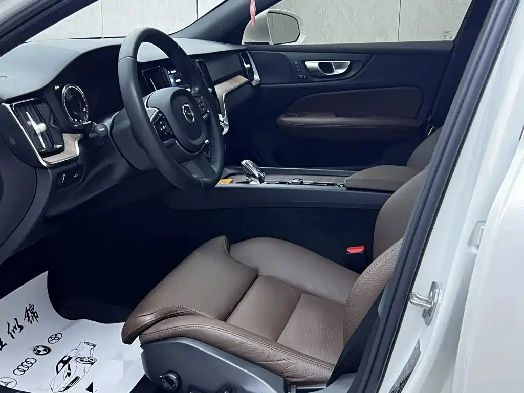 Volvo S60 — миниатюра 5
