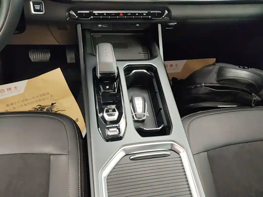 Geely Haoyue L — миниатюра 14