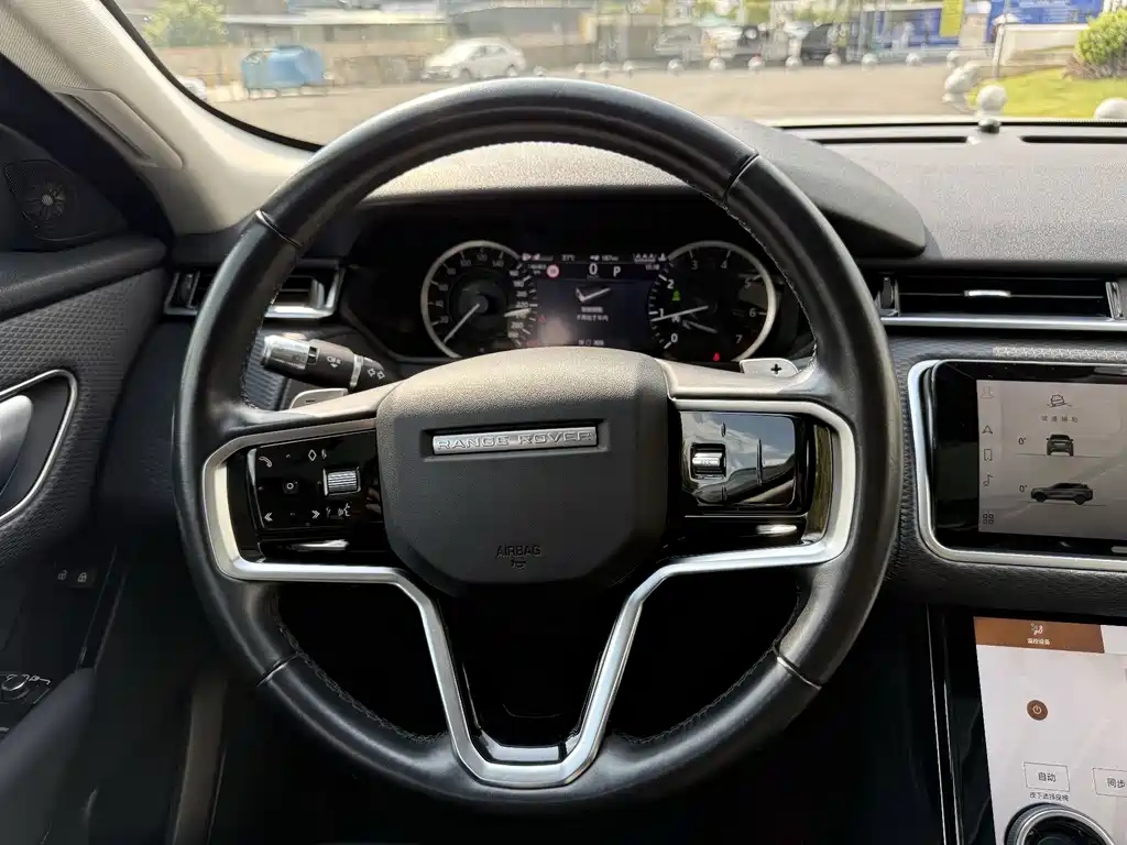 Land Rover Range Rover Velar 2022 — фото 9