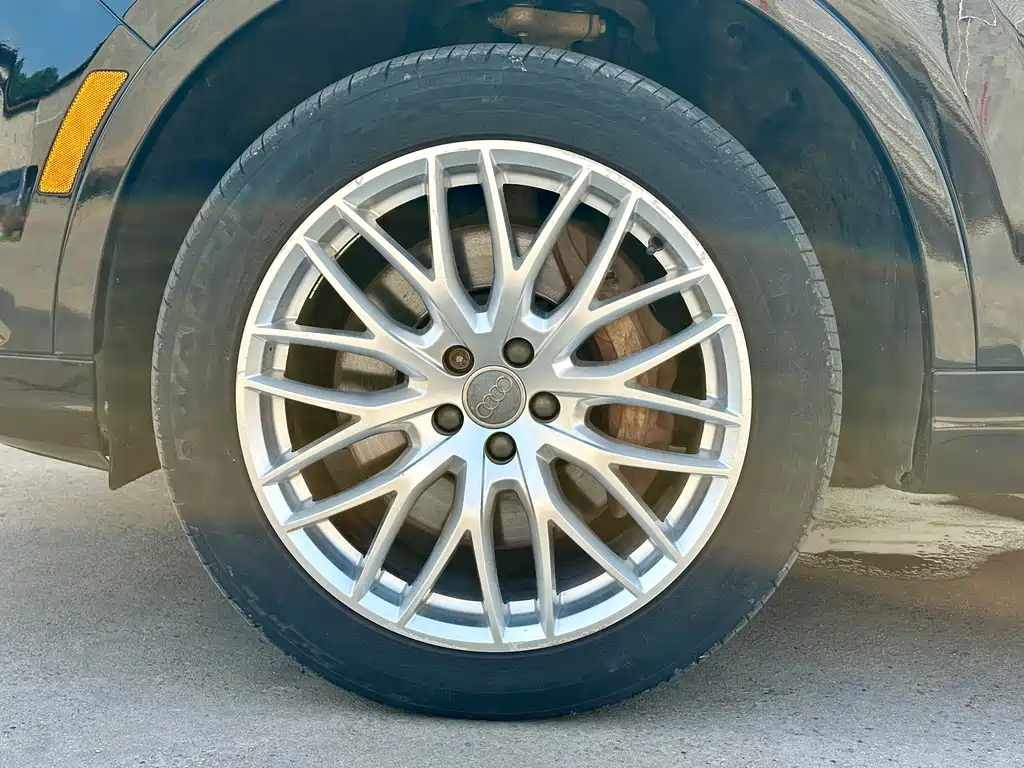 Audi Q7 — миниатюра 16