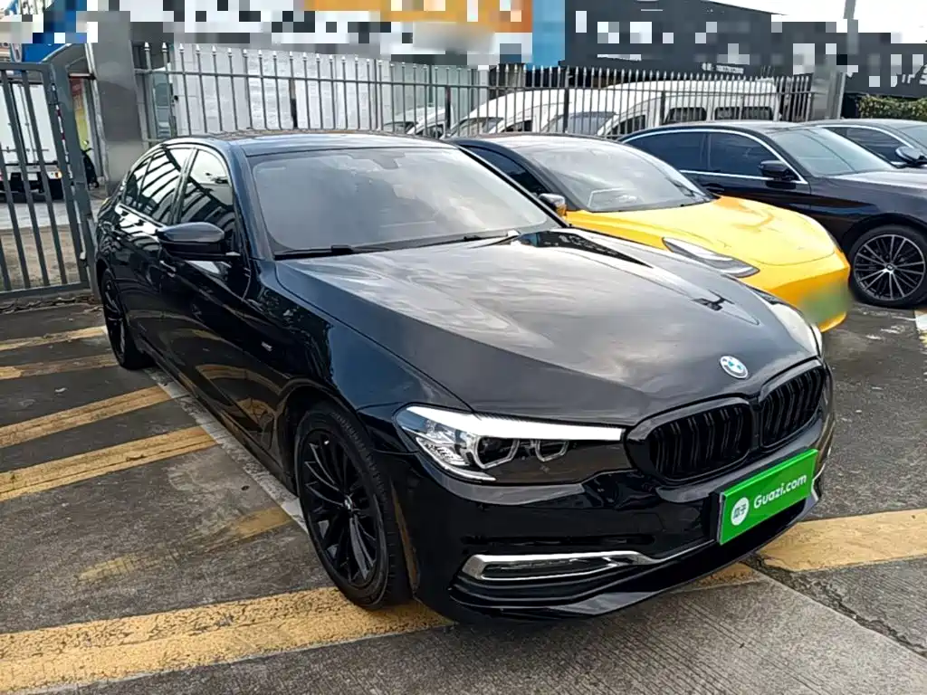 BMW 5 Series — миниатюра 22