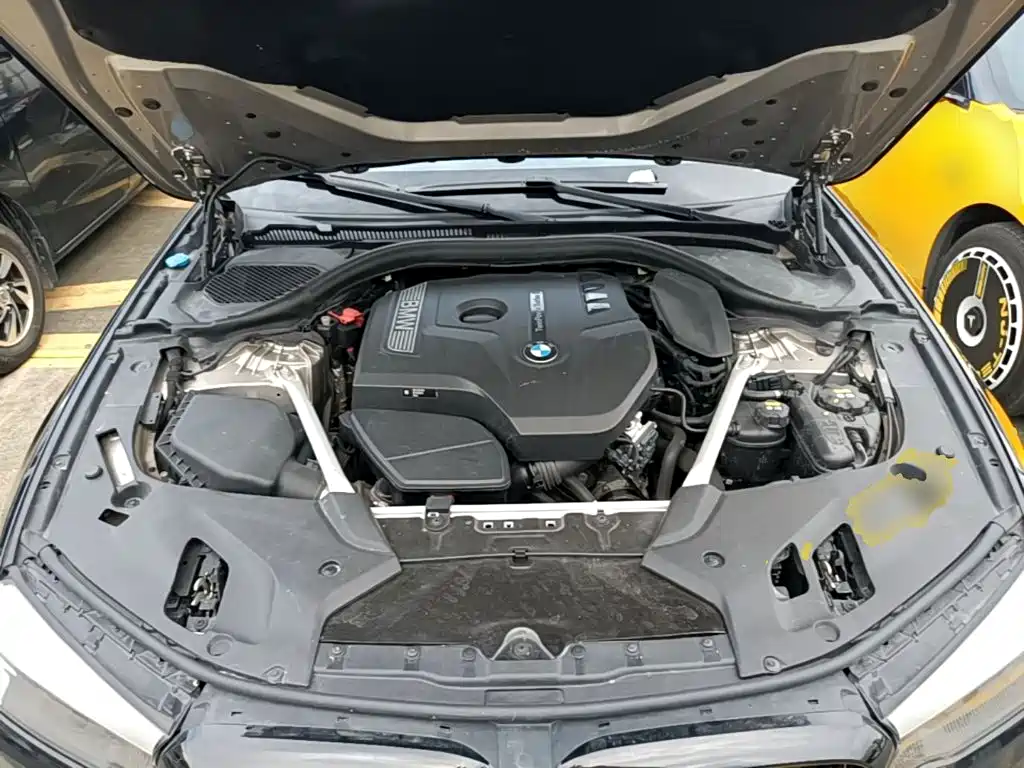 BMW 5 Series — миниатюра 16