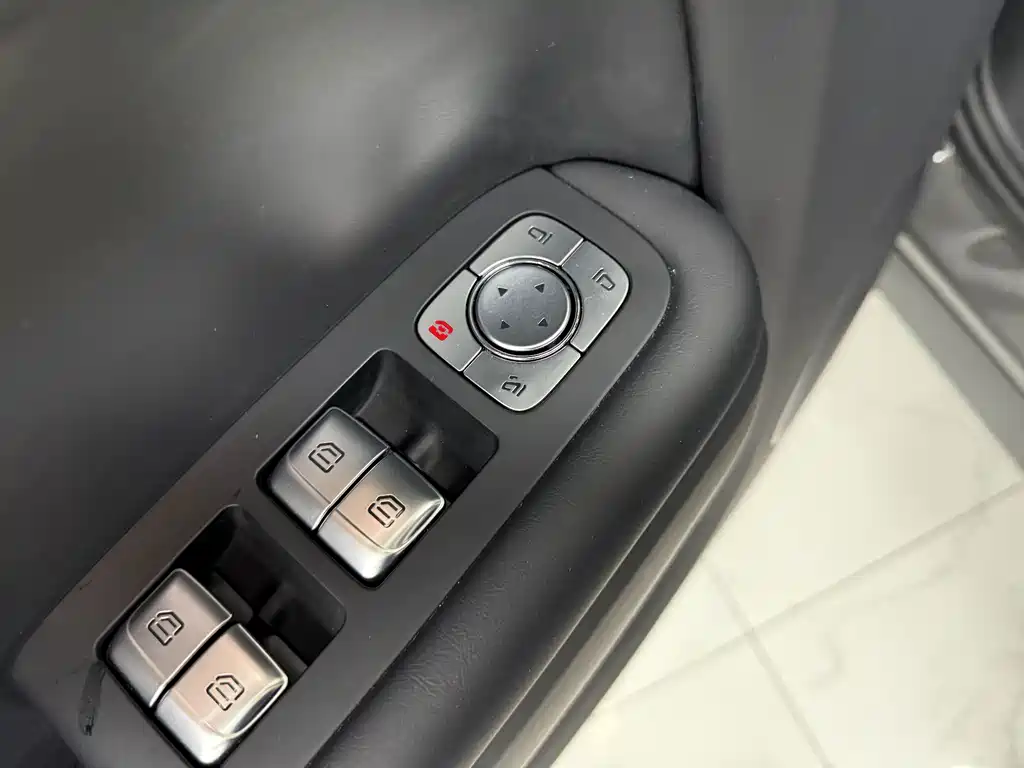 Li Auto Li L7 — миниатюра 9