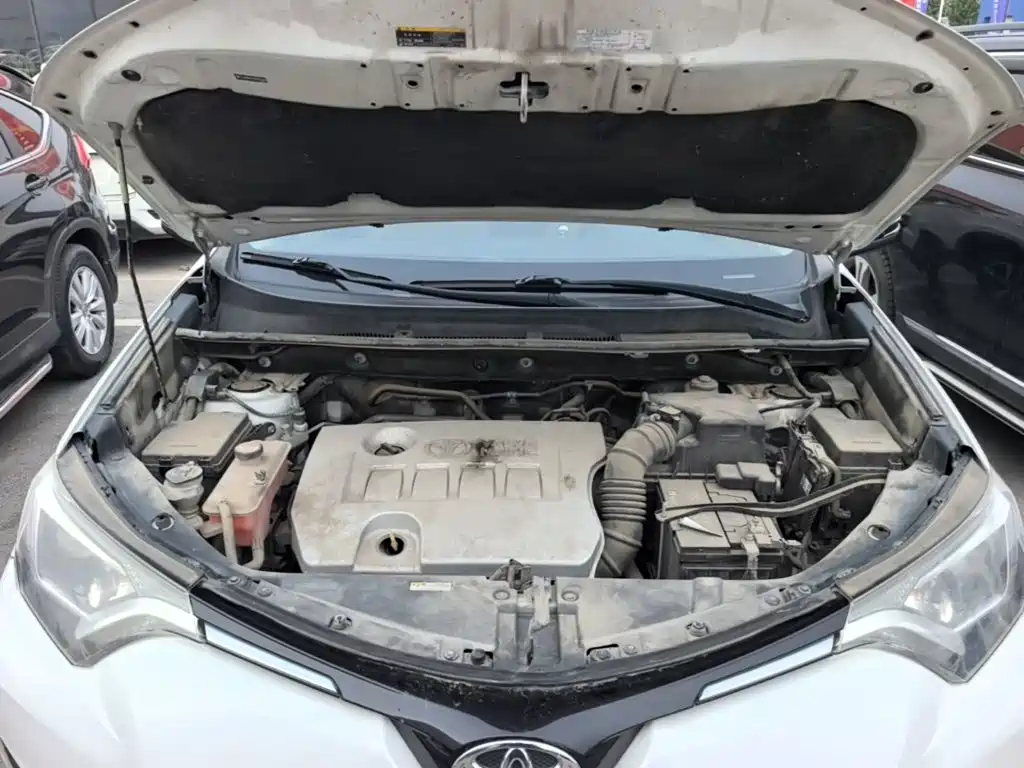 Toyota RAV4 — миниатюра 20