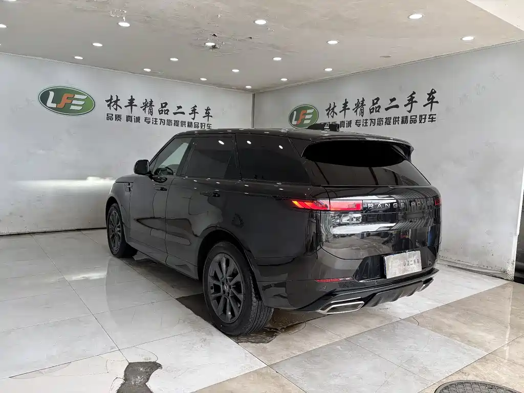 Land Rover Range Rover Sport 2024 400PS Dynamic SE
