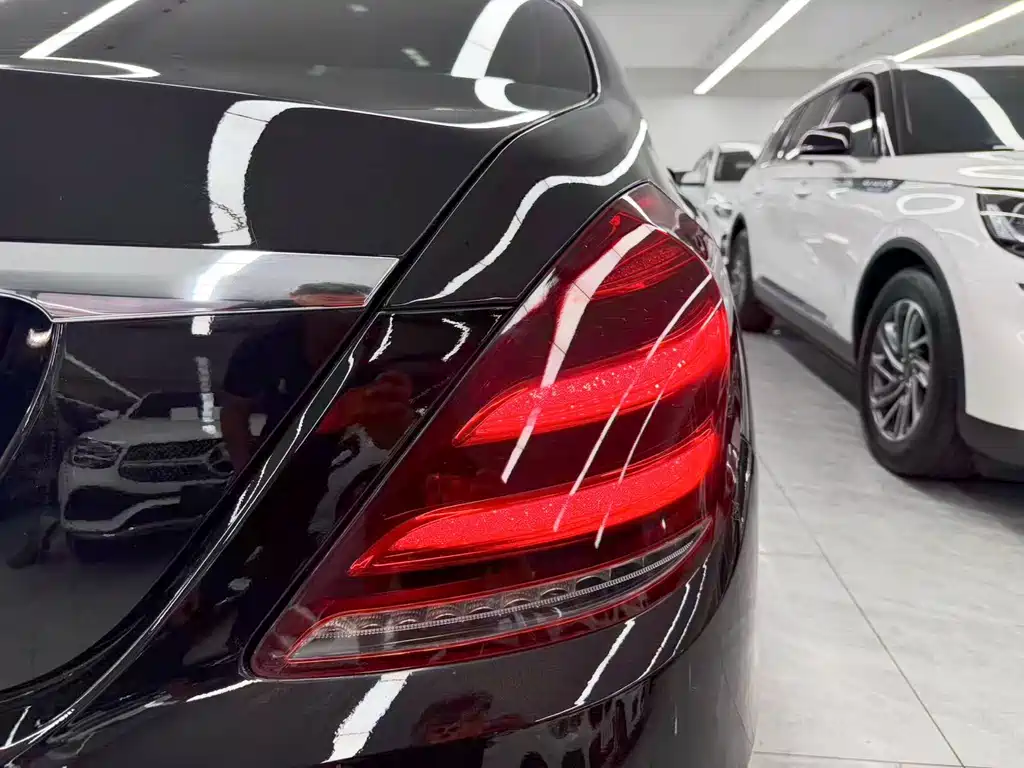 Mercedes-Benz S-Class — миниатюра 23