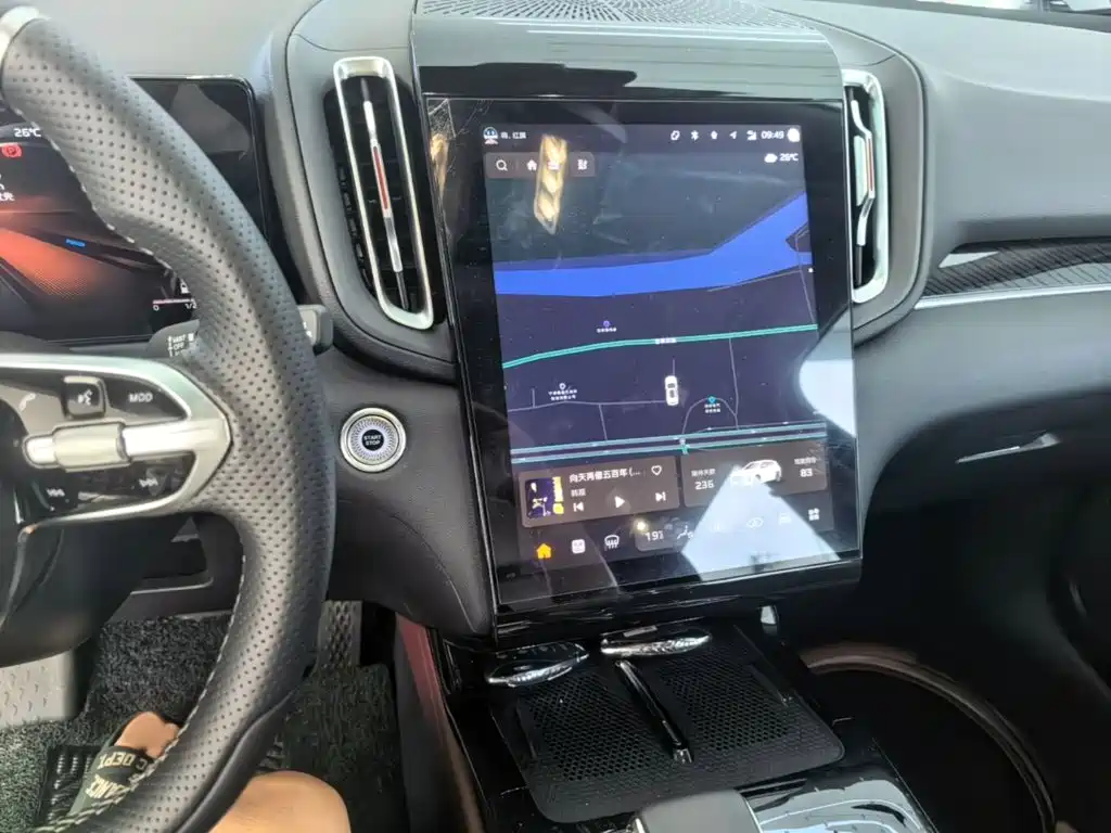 Hongqi Hongqi HS3 PHEV — миниатюра 6