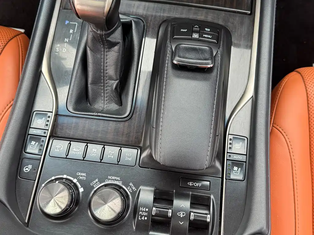 Lexus LX 2017 570 Luxury