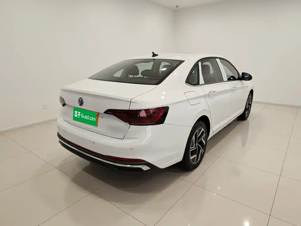 Volkswagen Sagitar 2026 3000 300TSI DSG