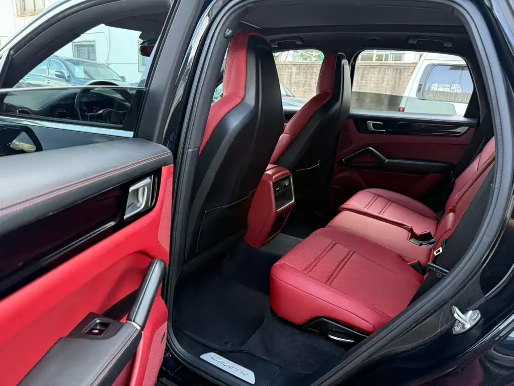 Porsche Cayenne Hybrid — миниатюра 4