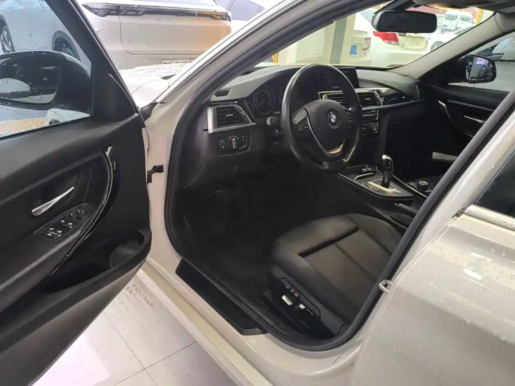 BMW 3 Series — миниатюра 16