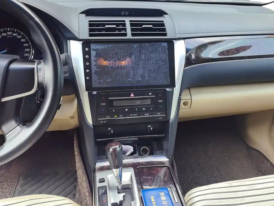 Toyota Camry — миниатюра 13