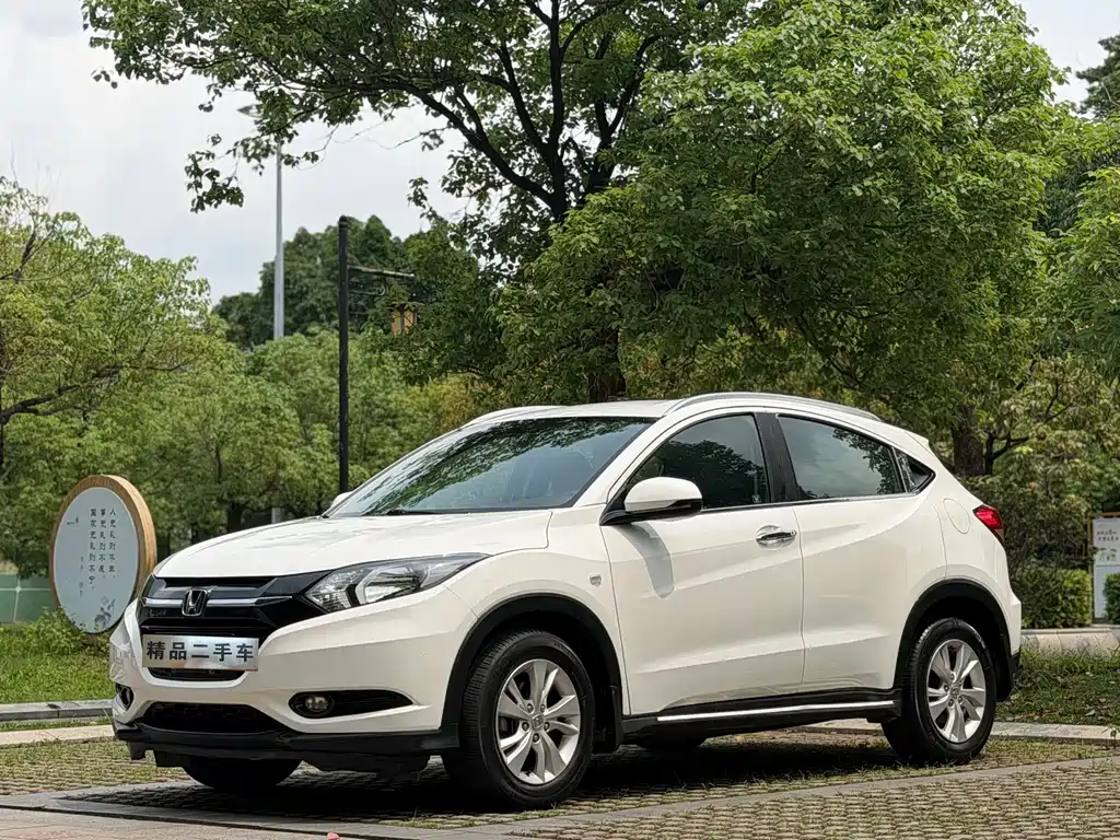 Honda Vezel 2016