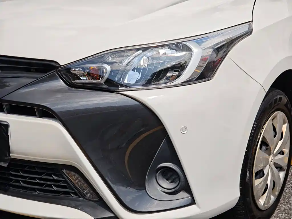 Toyota Yaris L — миниатюра 9