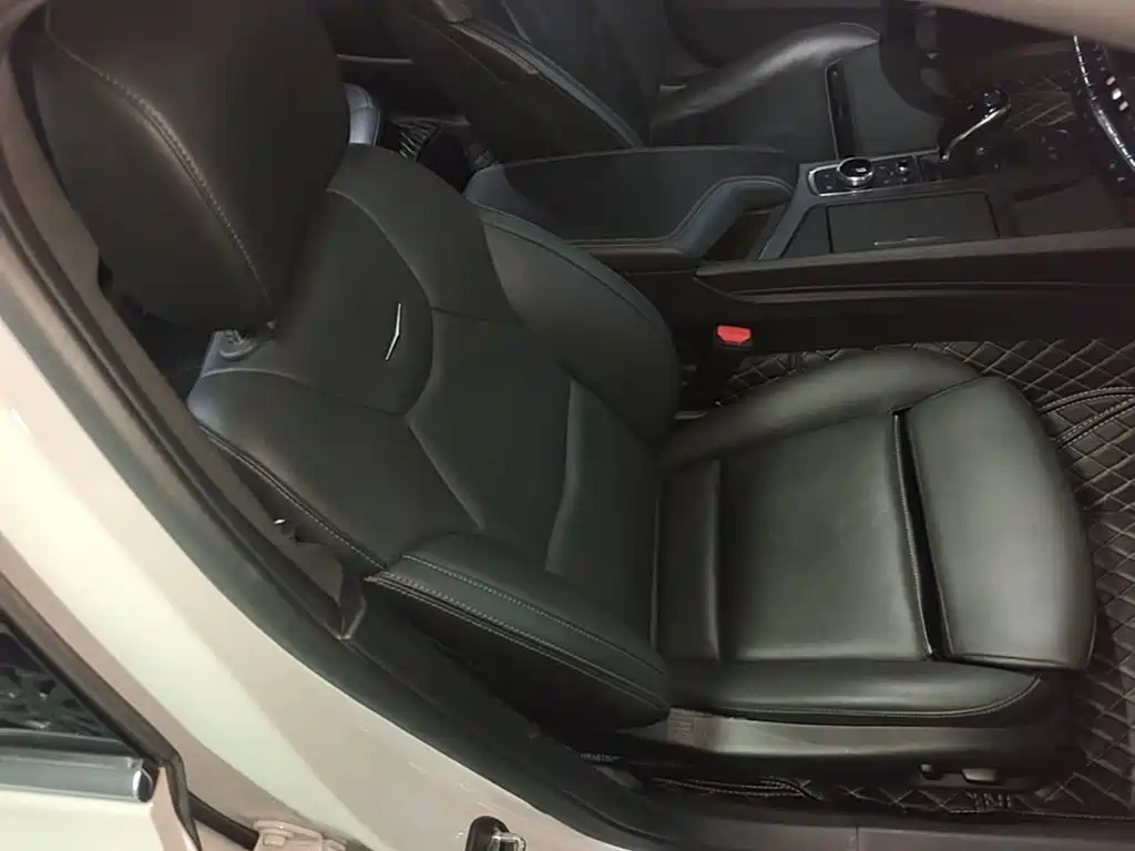 Cadillac CT5 — миниатюра 25