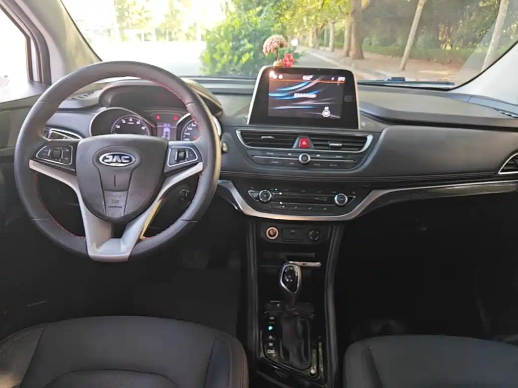JAC Refine S3 — миниатюра 10