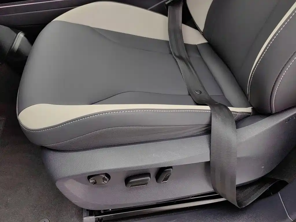Volkswagen ID.6 Crozz — миниатюра 20