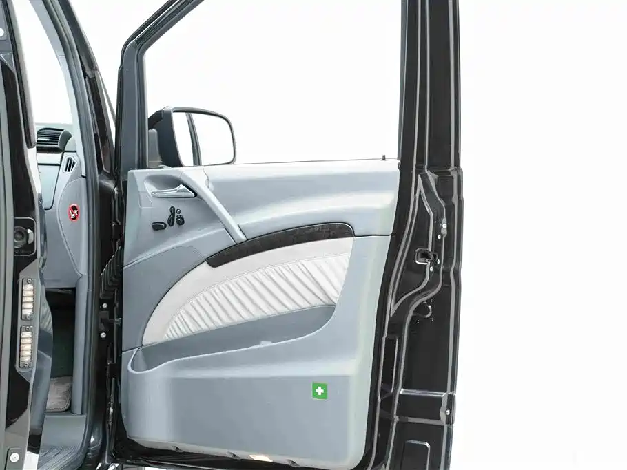 Mercedes-Benz Viano — миниатюра 14