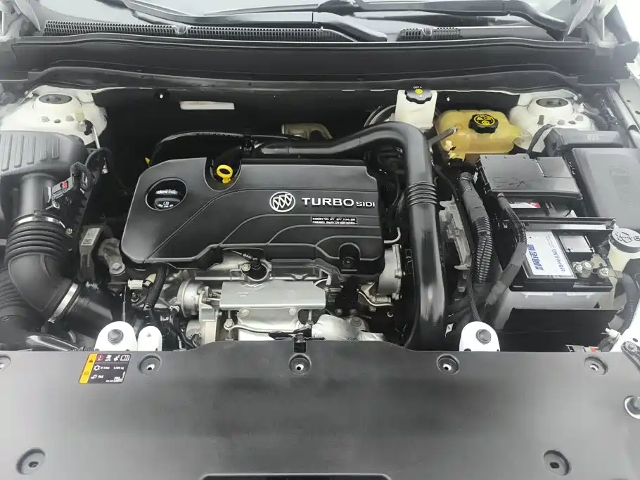Buick Envision Plus — миниатюра 10