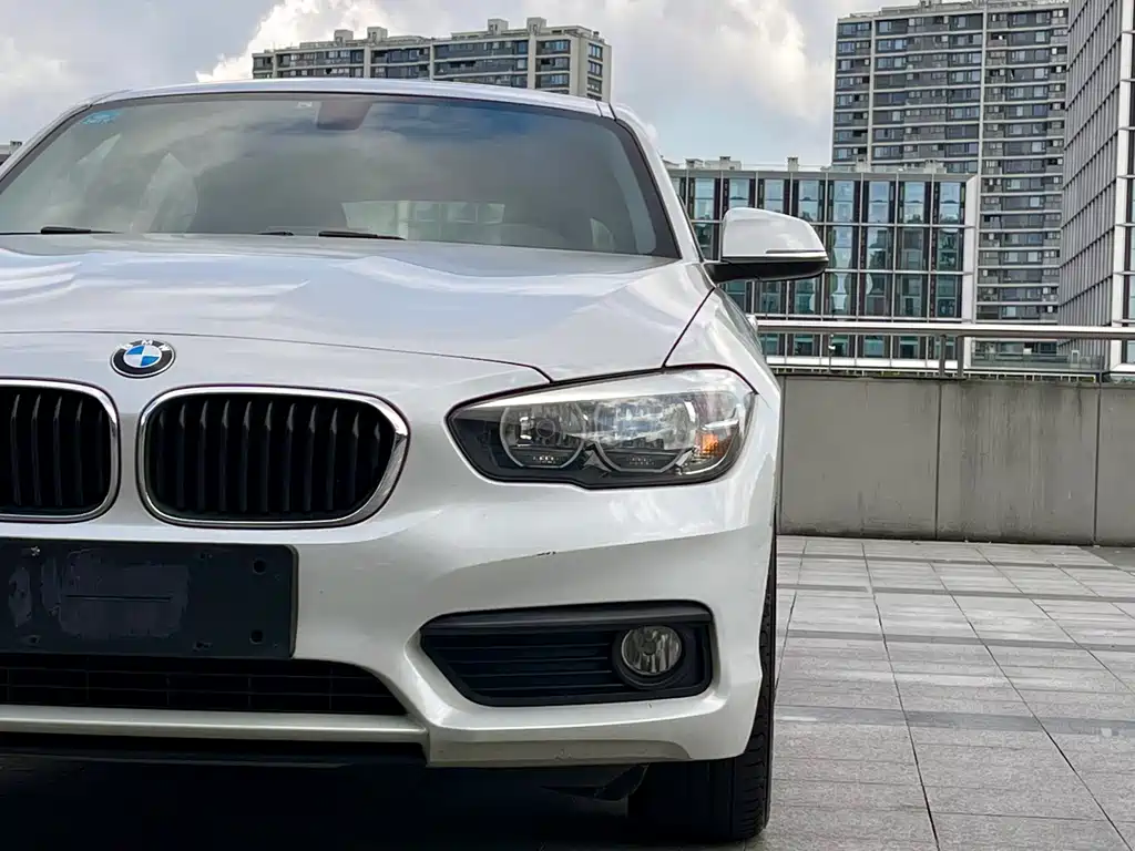 BMW 1 Series (Import) — миниатюра 4