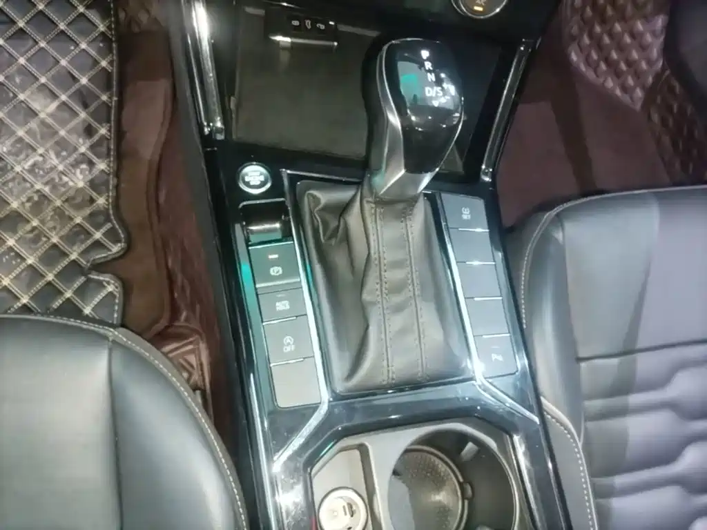 Volkswagen Passat — миниатюра 14