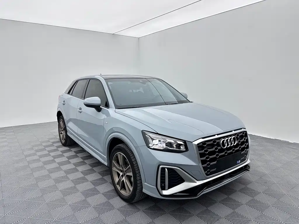 Audi Q2L — миниатюра 3