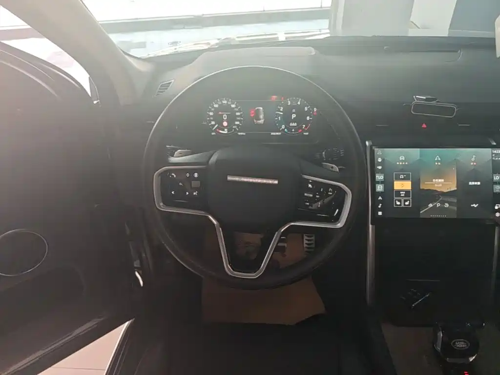 Land Rover Discovery Sport — миниатюра 11