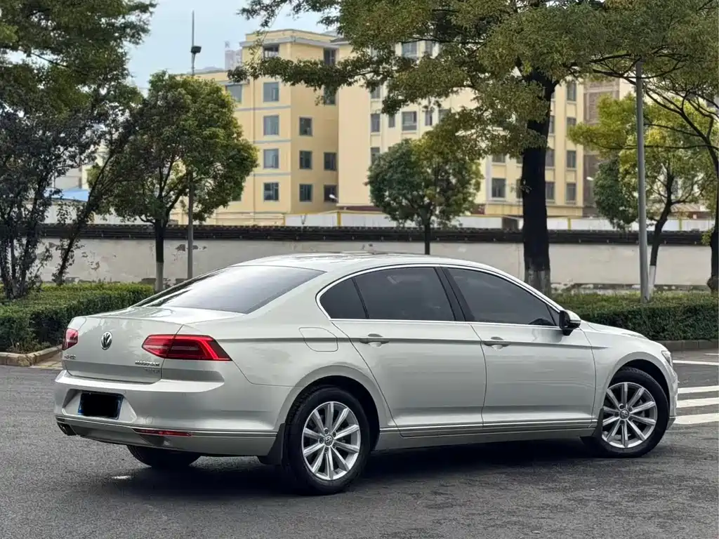 Volkswagen Magotan — миниатюра 4