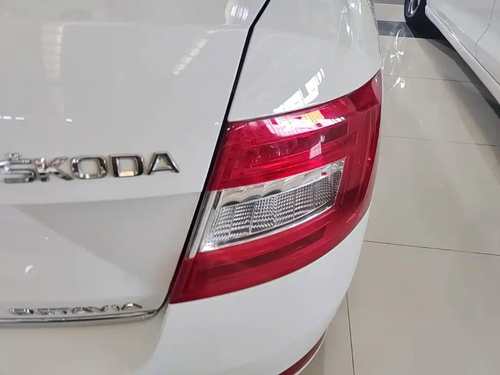 Skoda Octavia — миниатюра 8