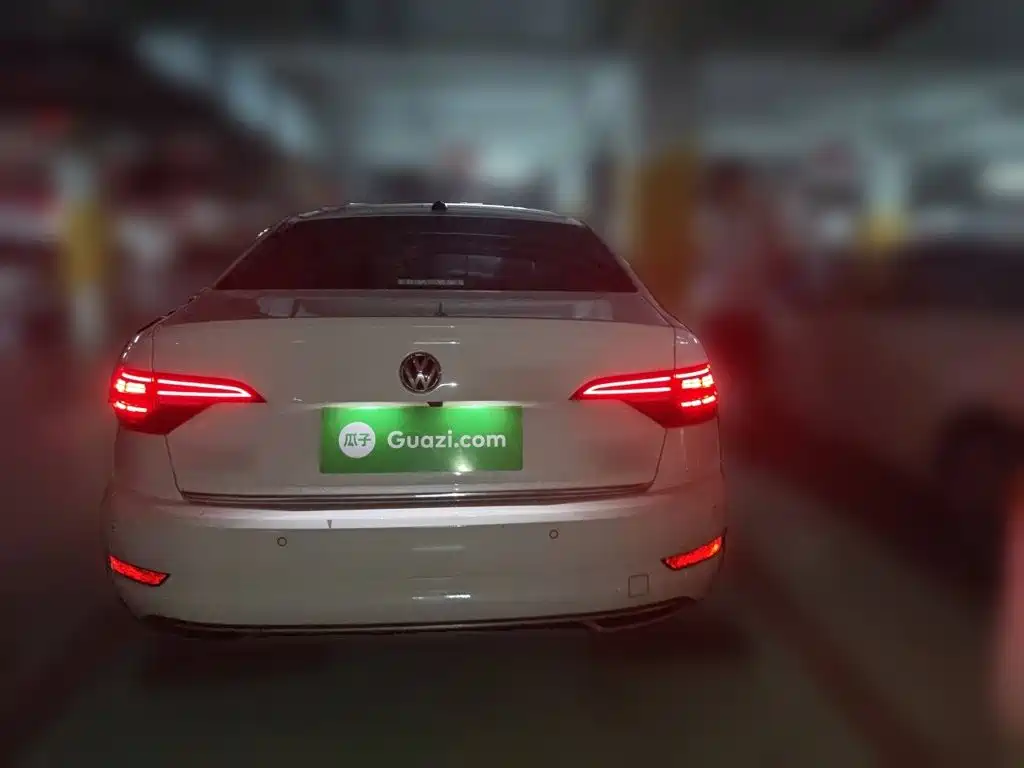 Volkswagen Sagitar — миниатюра 5