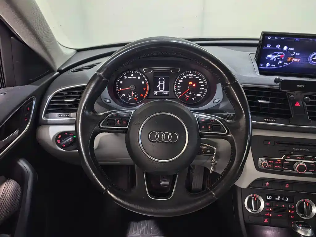 Audi Q3 — миниатюра 11